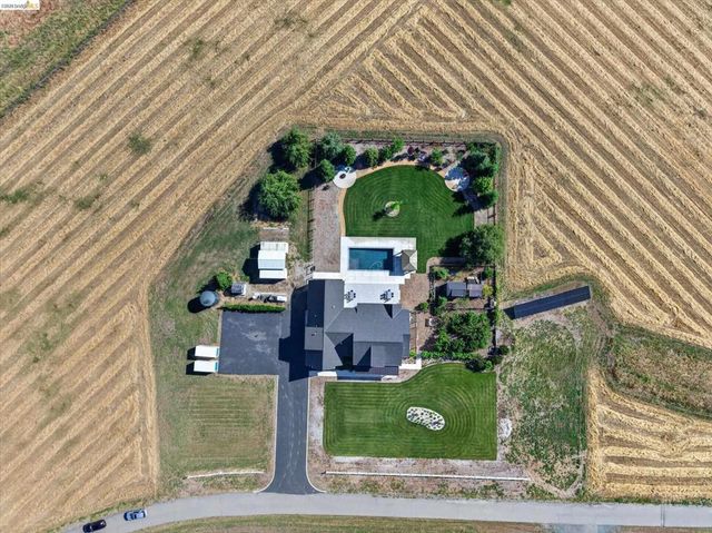 2151 Bartels Dr, Knightsen, CA 94548