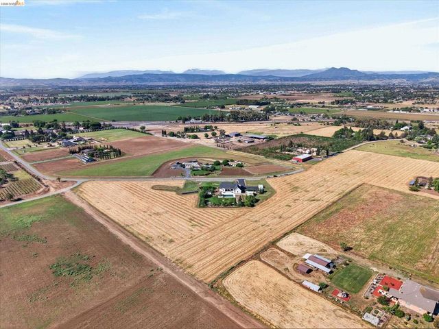 2151 Bartels Dr, Knightsen, CA 94548