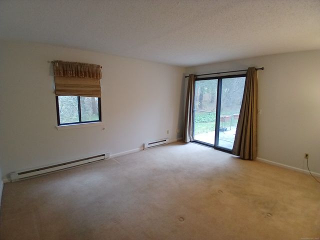 500 Heritage Village A, Southbury, CT 06488