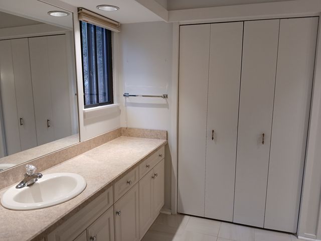 500 Heritage Village A, Southbury, CT 06488