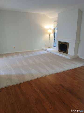 500 Heritage Village A, Southbury, CT 06488