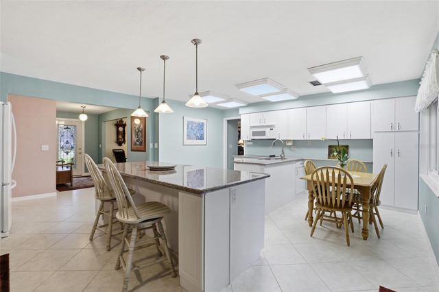 2921 NW 3OTH TERRACE, Gainesville, FL 32605