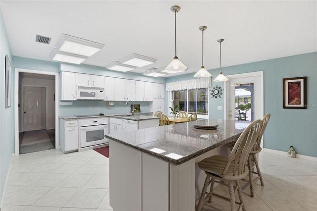 2921 NW 3OTH TERRACE, Gainesville, FL 32605