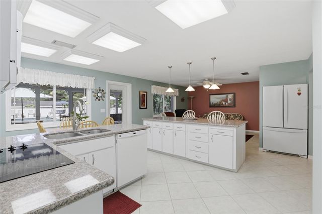 2921 NW 3OTH TERRACE, Gainesville, FL 32605