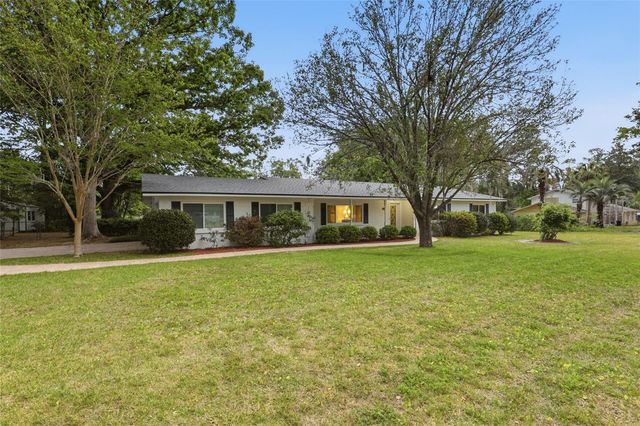 2921 NW 3OTH TERRACE, Gainesville, FL 32605