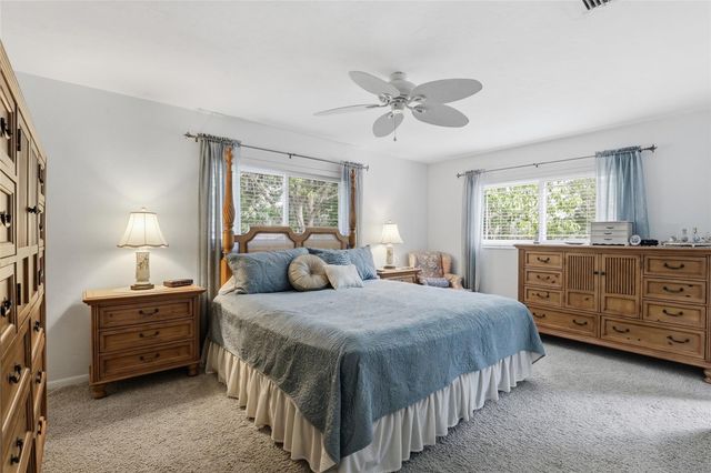 2921 NW 3OTH TERRACE, Gainesville, FL 32605