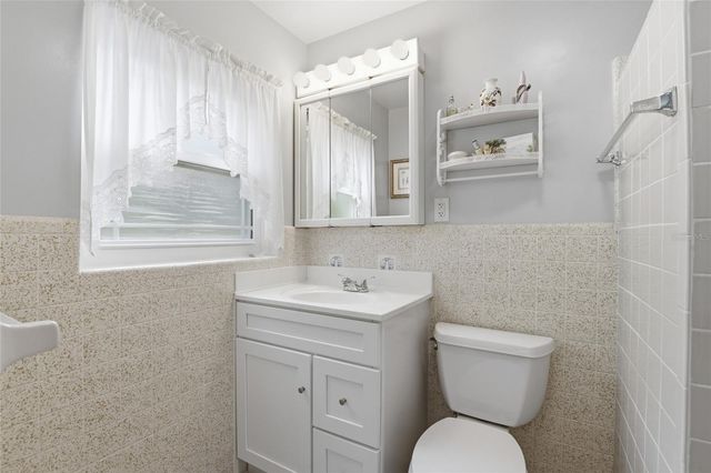 2921 NW 3OTH TERRACE, Gainesville, FL 32605