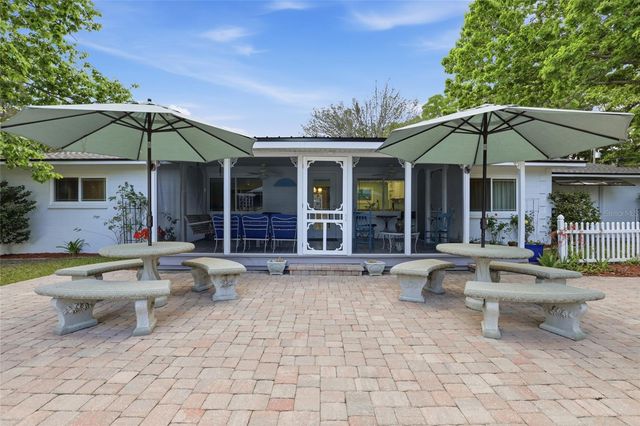 2921 NW 3OTH TERRACE, Gainesville, FL 32605