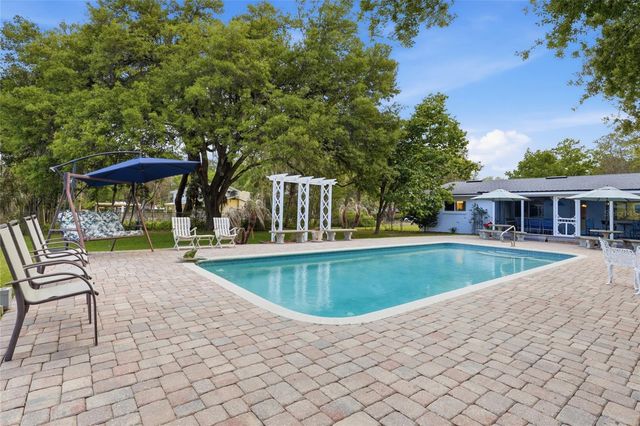 2921 NW 3OTH TERRACE, Gainesville, FL 32605