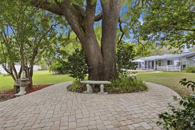 2921 NW 3OTH TERRACE, Gainesville, FL 32605