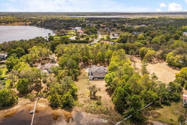 19715 EAGLESVIEW CIRCLE, Umatilla, FL 32784