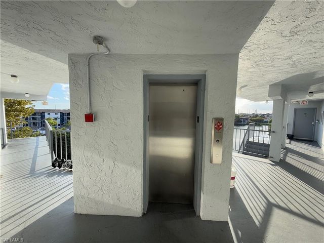 7105 W 13th AVE # 402, Hialeah, FL 33014