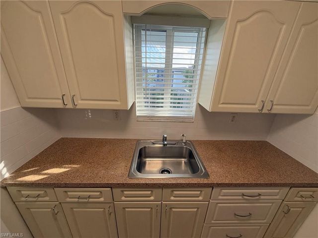 7105 W 13th AVE # 402, Hialeah, FL 33014