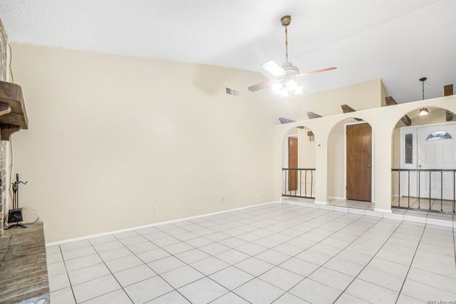5003 STARFIRE ST, San Antonio, TX 78219