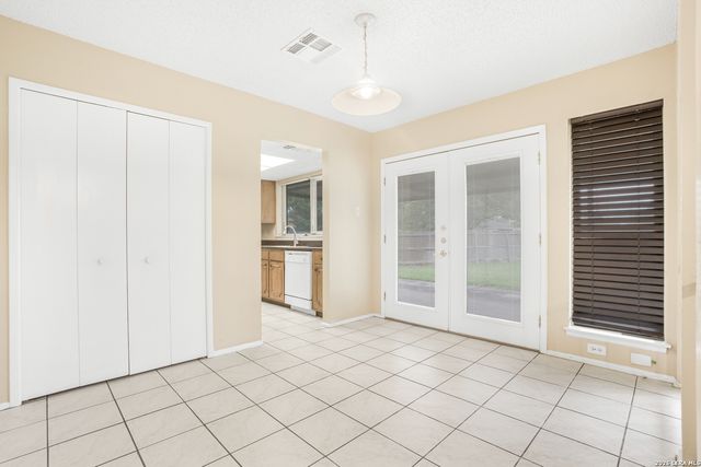 5003 STARFIRE ST, San Antonio, TX 78219