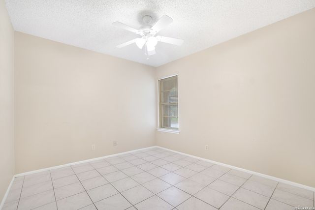 5003 STARFIRE ST, San Antonio, TX 78219