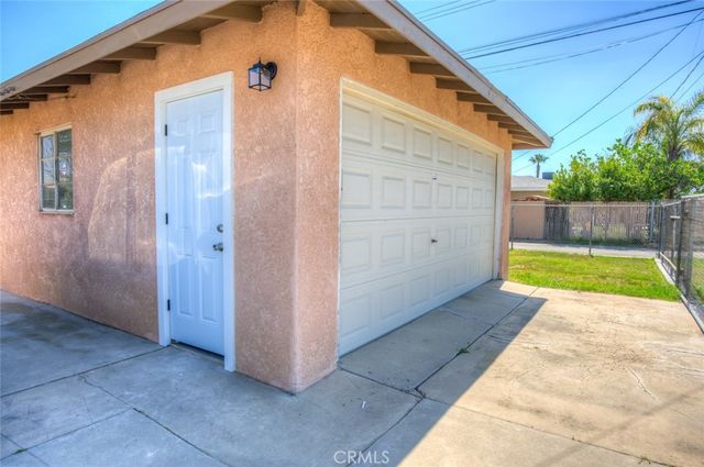 1101 Eureka, Bakersfield, CA 93305