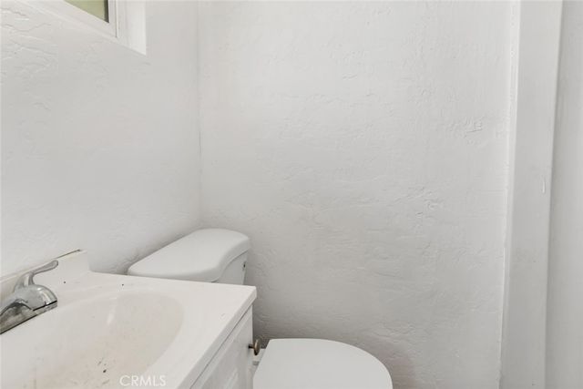 1101 Eureka, Bakersfield, CA 93305