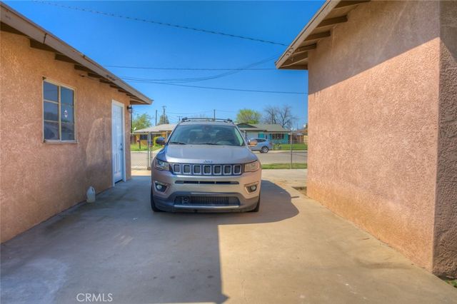 1101 Eureka, Bakersfield, CA 93305