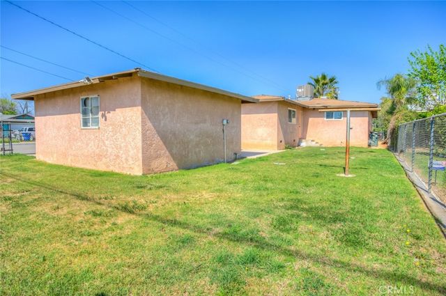1101 Eureka, Bakersfield, CA 93305