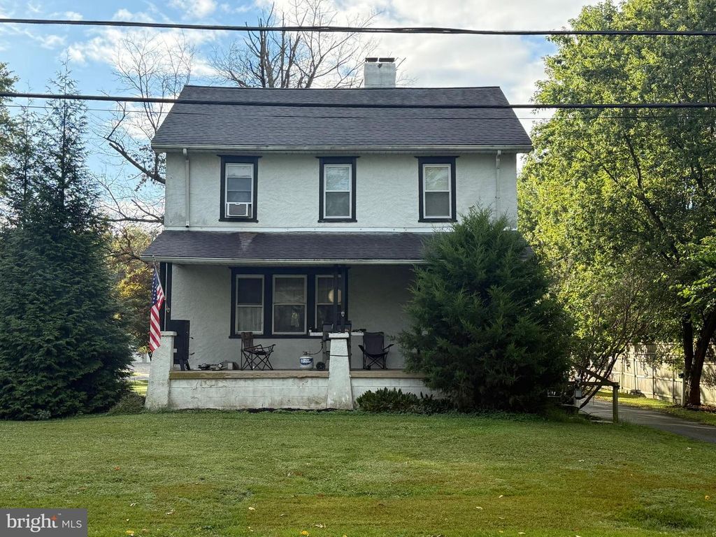 1131 VALLEY RD, Hockessin, DE 19707