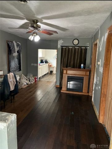71 Elkins, Dayton, OH 45417