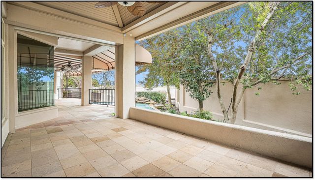 427 E Shore Drive, Clear Lake Shores, TX 77565