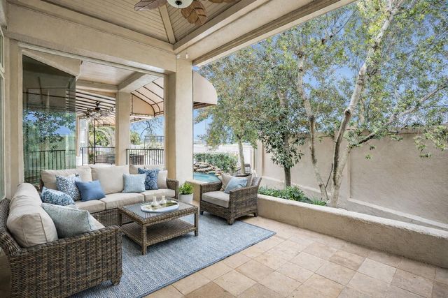 427 E Shore Drive, Clear Lake Shores, TX 77565