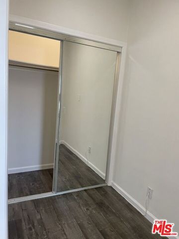 814 S Hobart Boulevard 404, Los Angeles, CA 90005