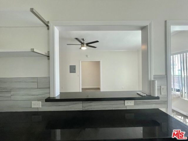 814 S Hobart Boulevard 404, Los Angeles, CA 90005
