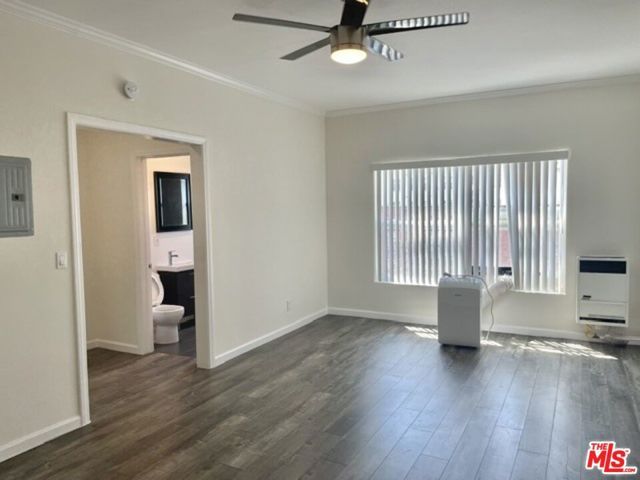 814 S Hobart Boulevard 404, Los Angeles, CA 90005