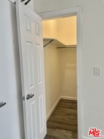 814 S Hobart Boulevard 404, Los Angeles, CA 90005