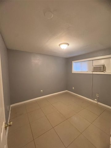 4807 Mallow Street 5, Houston, TX 77033