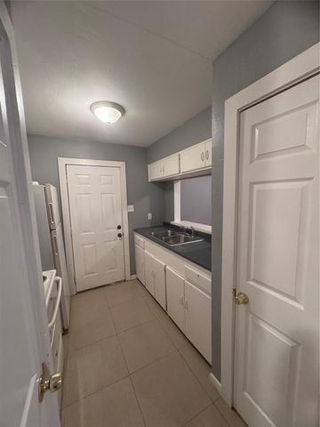 4807 Mallow Street 5, Houston, TX 77033