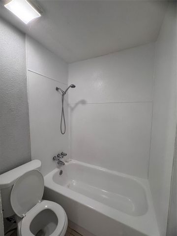 4807 Mallow Street 5, Houston, TX 77033