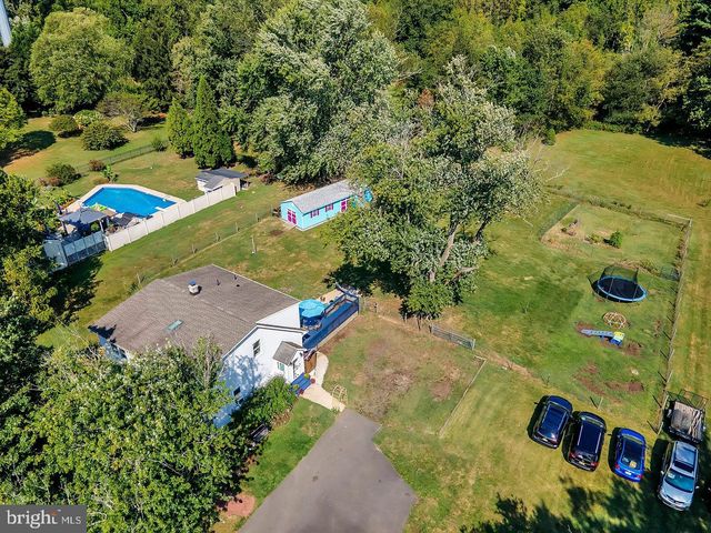 254 FRIENDSHIP RD, Cranbury, NJ 08512