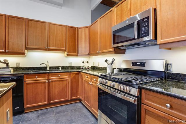 200 River Pl 13, Detroit, MI 48207