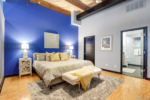 200 River Pl 13, Detroit, MI 48207