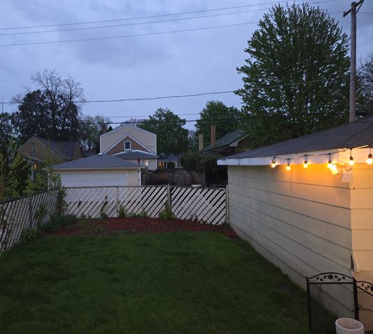 8643 Ferris Avenue, Morton Grove, IL 60053