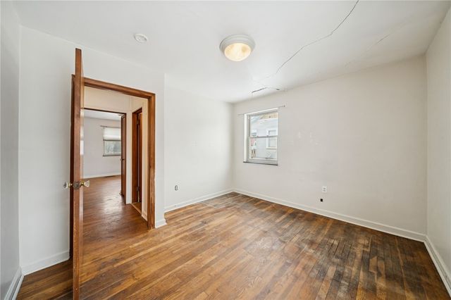 2916 6th Ave, Beaver Falls, PA 15010