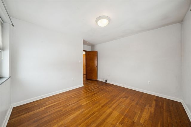 2916 6th Ave, Beaver Falls, PA 15010