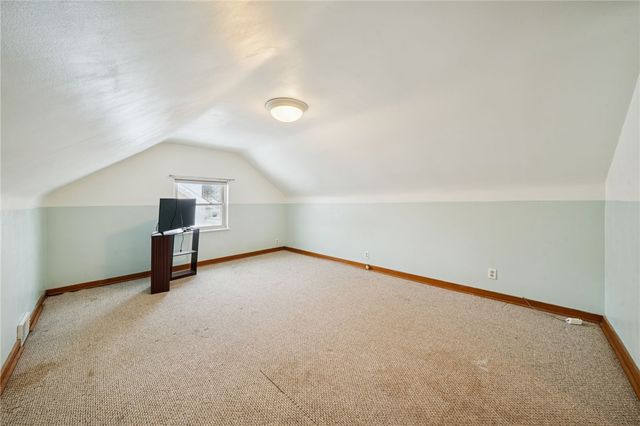 2916 6th Ave, Beaver Falls, PA 15010