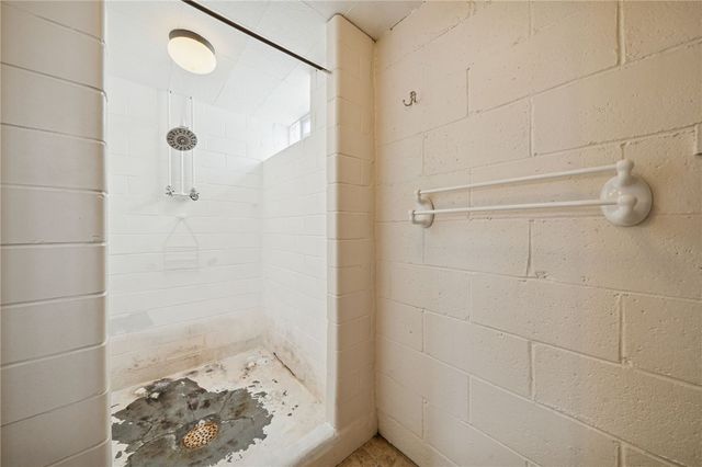 2916 6th Ave, Beaver Falls, PA 15010