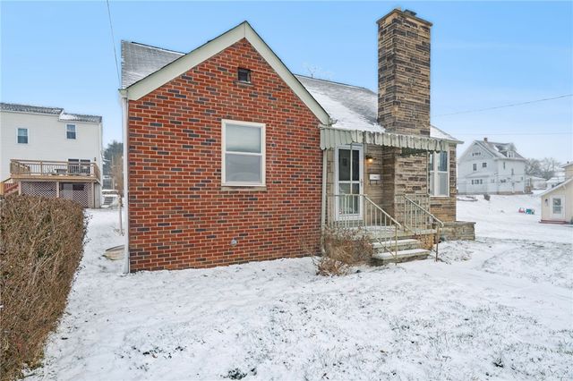 2916 6th Ave, Beaver Falls, PA 15010