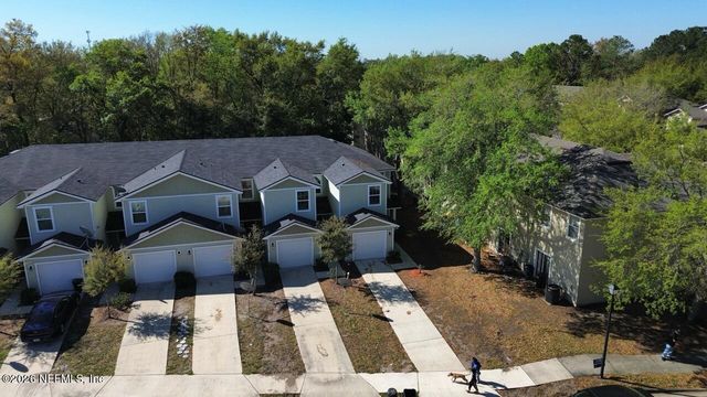 7880 PLAYSCHOOL Lane, Jacksonville, FL 32210