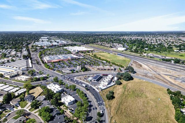 6005 Covewood Ct, Citrus Heights, CA 95621