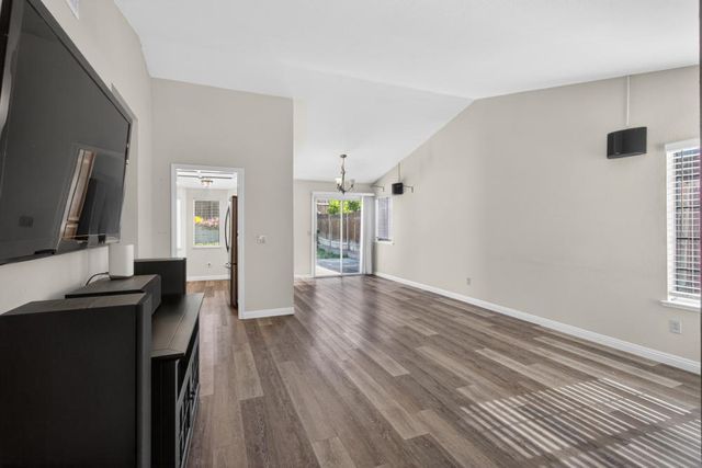 6005 Covewood Ct, Citrus Heights, CA 95621