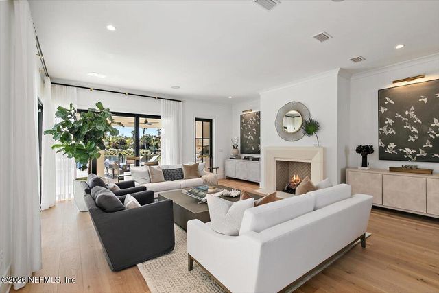 127 SEA GLASS Way, Ponte Vedra Beach, FL 32082