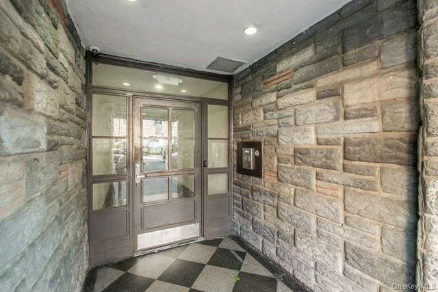 3230 Cruger Avenue 3K, Bronx, NY 10467