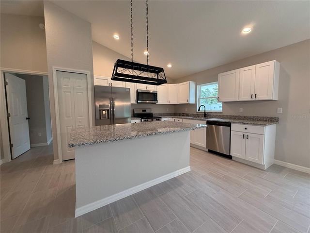 20452 SW CARDINAL AVENUE, Dunnellon, FL 34431